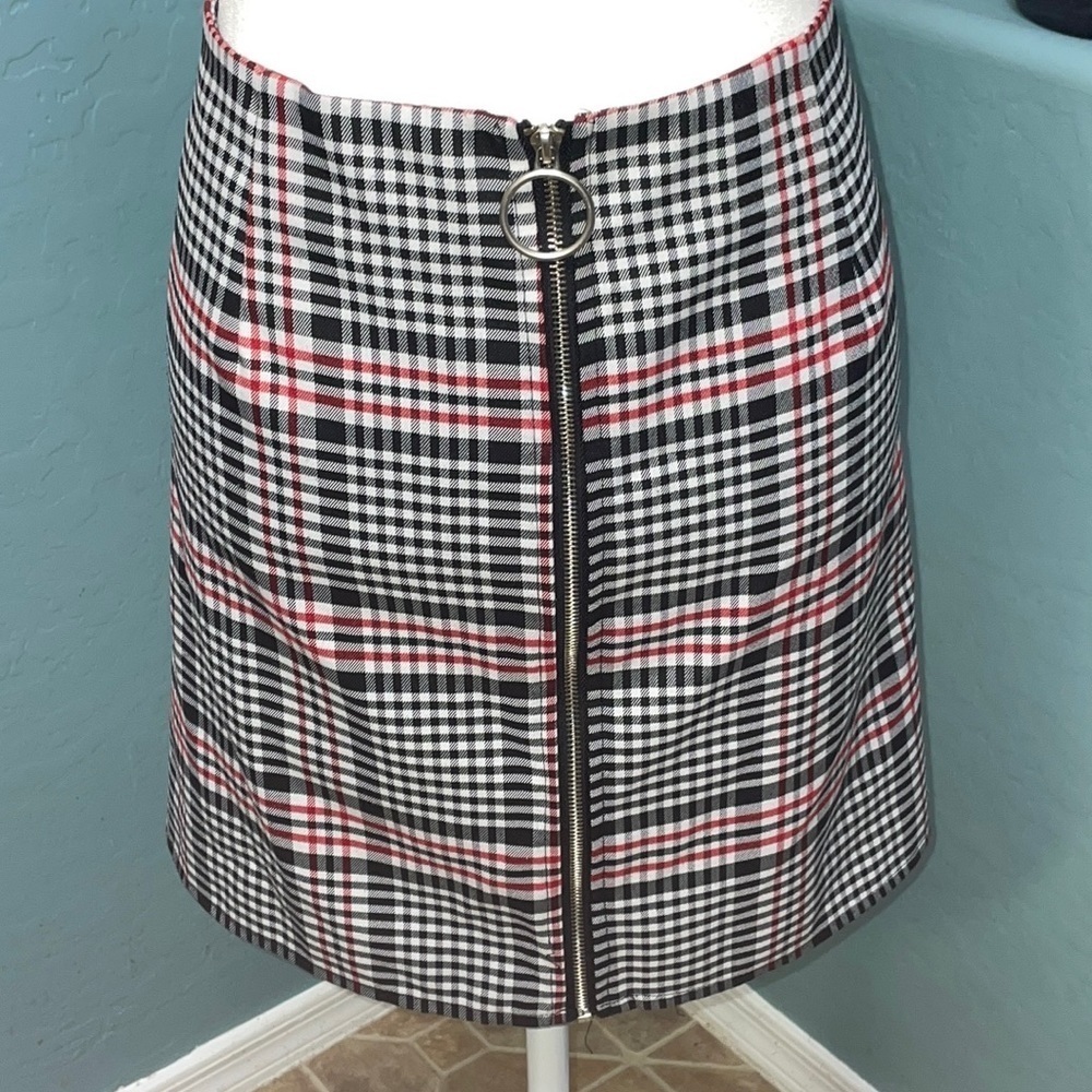 Plaid zip up miniskirt red and black and white plus size